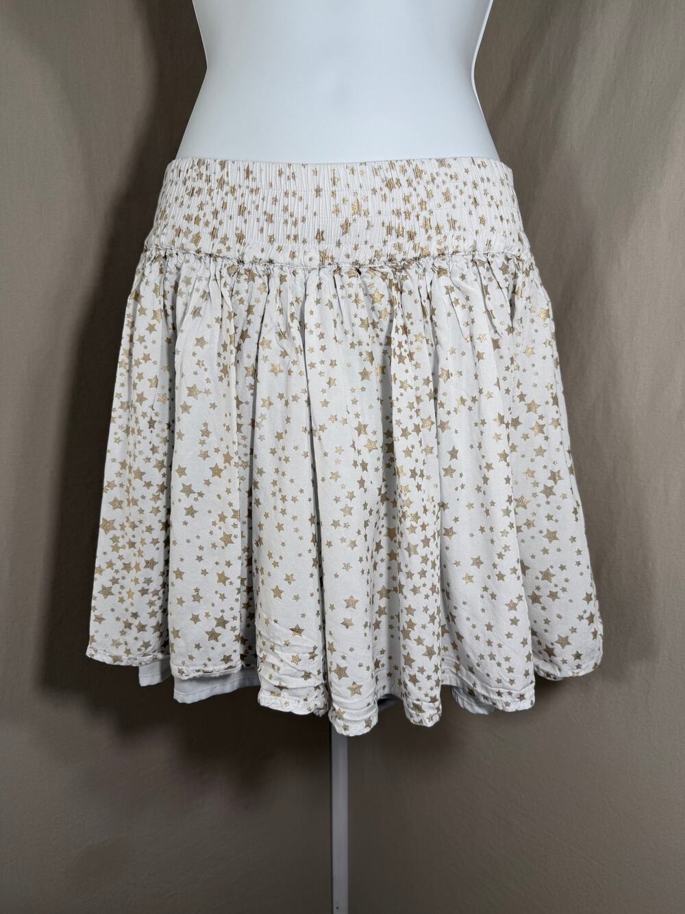 Emily McCarthy Gold Star Print Smocked Ruffle Skort XS